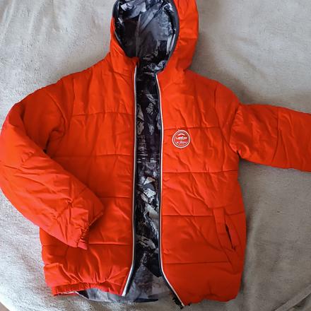 Obojstranná vetrovka, 146