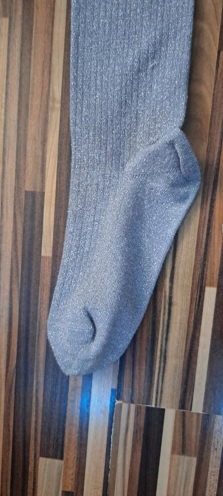 Trblietavé pančuchy, 140