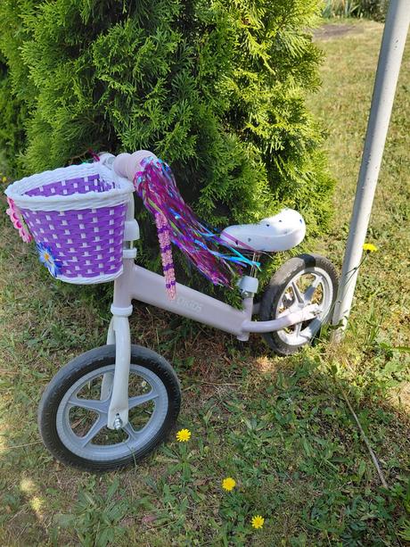 Krásne odrážadlo qkids nepoužívané, 