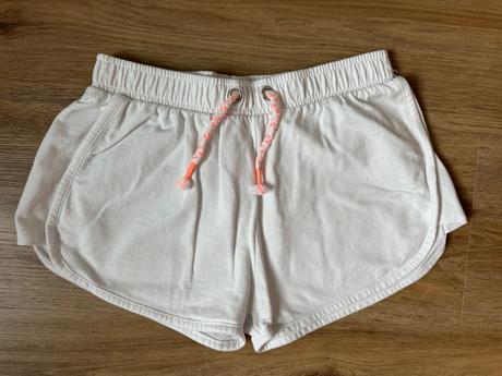 Biele bavlnene sortky 146-152, tu,152