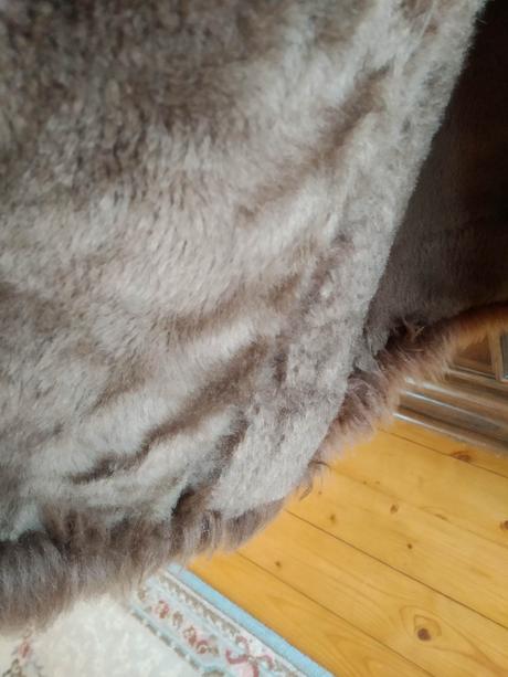 Kožuch (bunda) s kapucou č.44 (xl), 44
