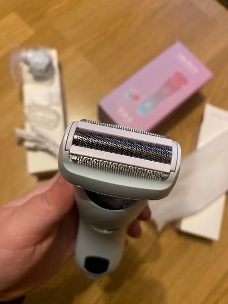 Nový dámsky holiaci strojček, 