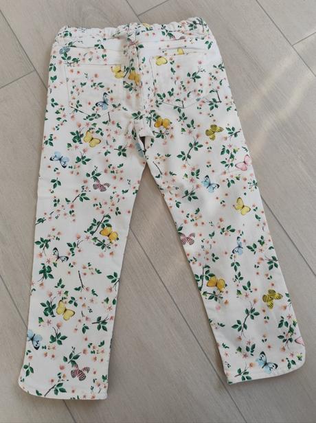 Predám dievčenské farebné rifle, h&m,128