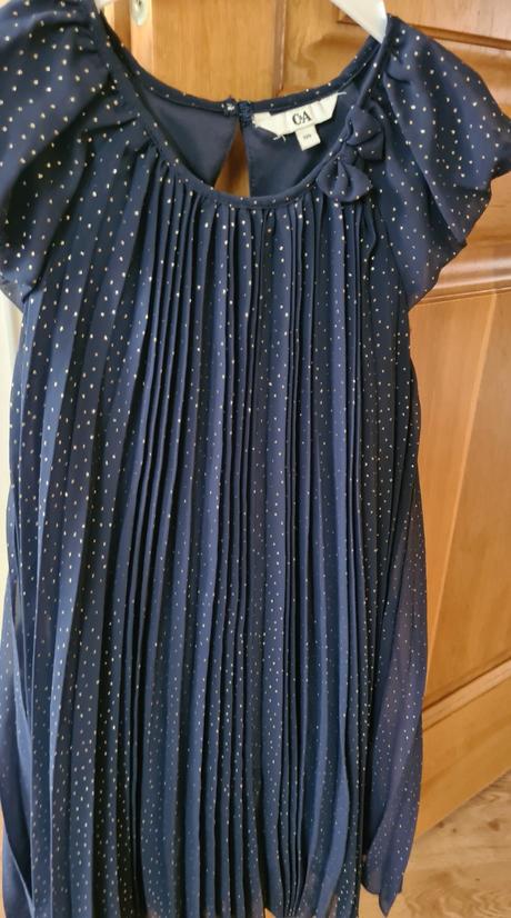 Sviatočné šaty, c&a,134