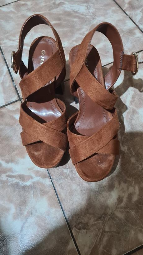 Sandále, 36