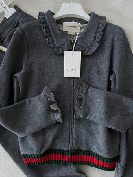 Gucci súprava nová s vysackami vel.8, 128