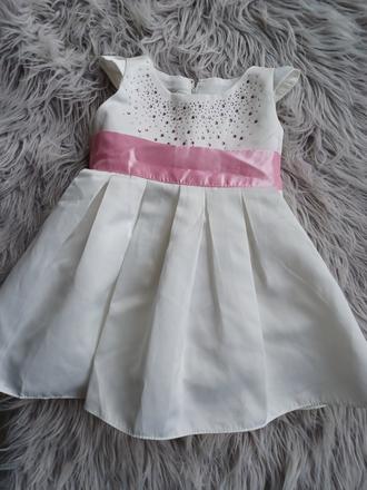 Slávnostné šaty 6 m, 68