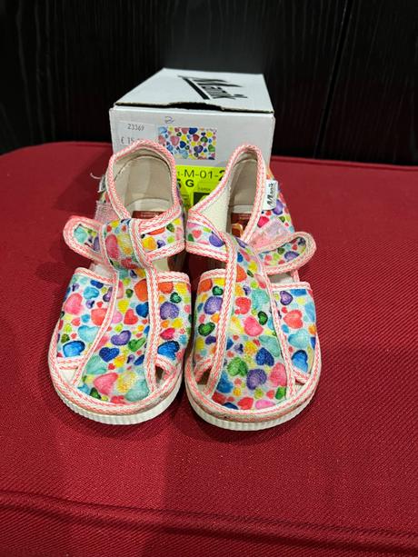 Papucky manik 25, manik,25
