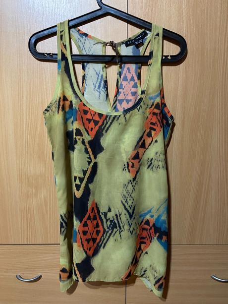 Letný top gate, gate,s