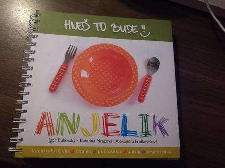 Hned to bude seria 2 knihy,