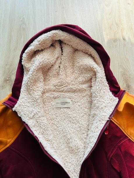 Nádherná bunda slovenskej značky lull, pc 90 eur, s