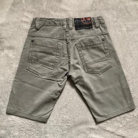 Riflové kraťasy, chapter young,146