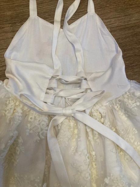 Šaty s motívom tanečnice, 104