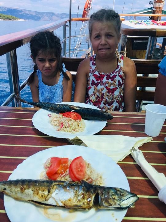 Image title Image title