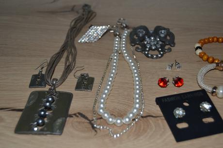 Bižutérne šperky 3 sady balené po 11 ks/7e,