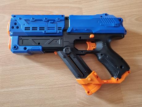 Detské pištole xshot na penové náboje,