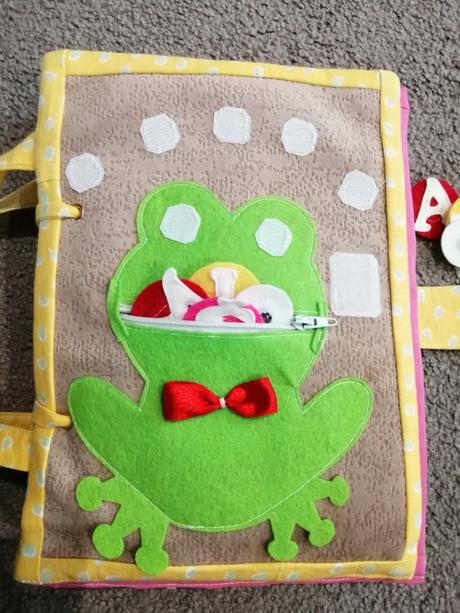 Šitá kniha quiet book,