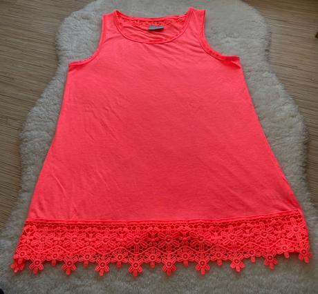 Neonovo lososove tielko s cipkou, matalan,158