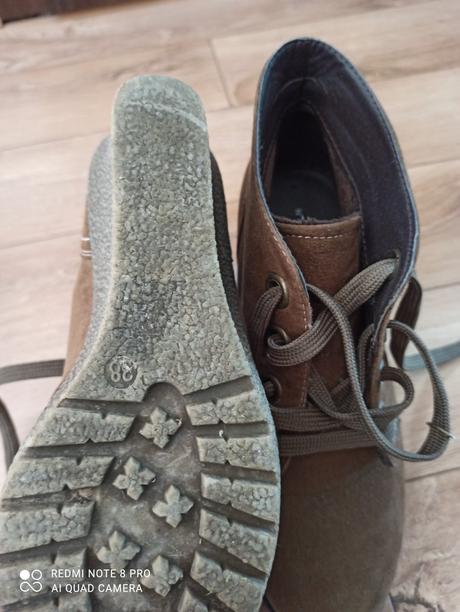 Topanky vyvysene, 38