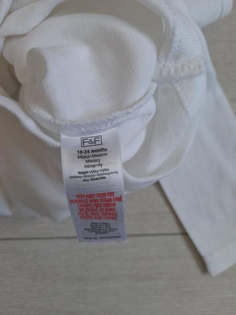 Body s dlhým rukávom, 86