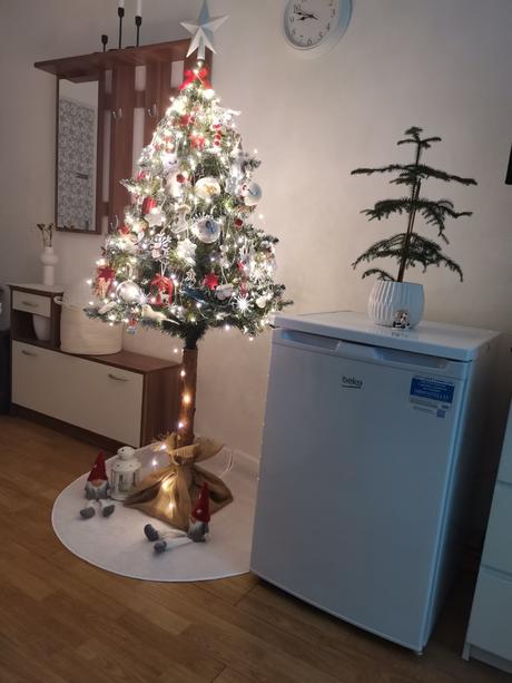 Stromček na kmienku, 