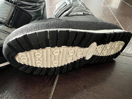 Snehule, tommy hilfiger,38