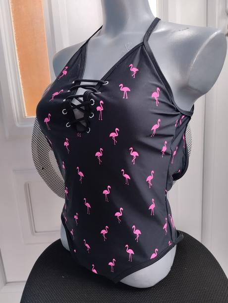 Plavky s plameniakmi, sinsay,s