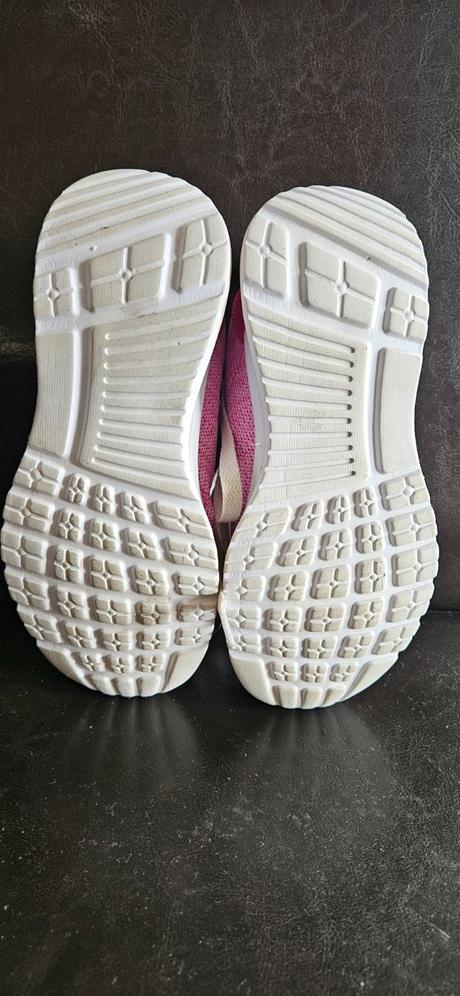 Dievčenské tenisky, authority,32