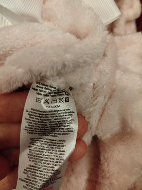 Deka nová ružová,