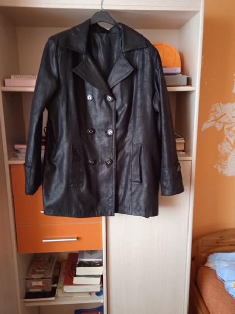 Prechodný kabát, 44