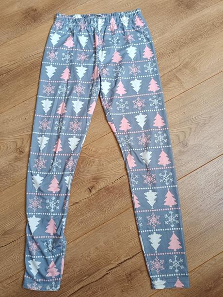 Vianocne leginy m, m