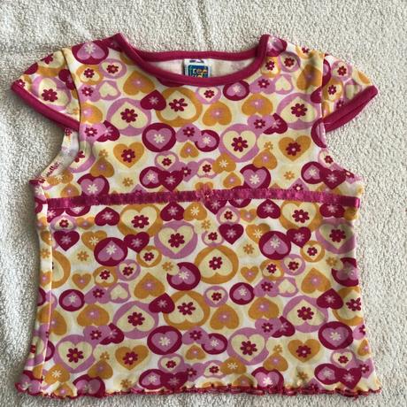 Tričko so srdiečkami, 104