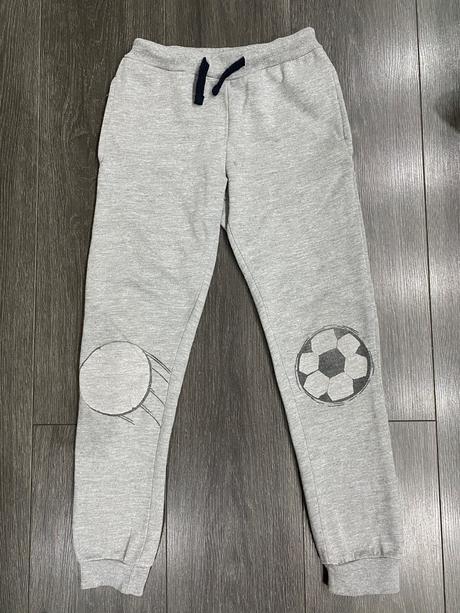 Chlapčenské tepláky velk.134, 134