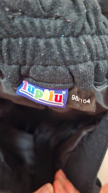 Predám lyžiarske gate 98/104, lupilu,98