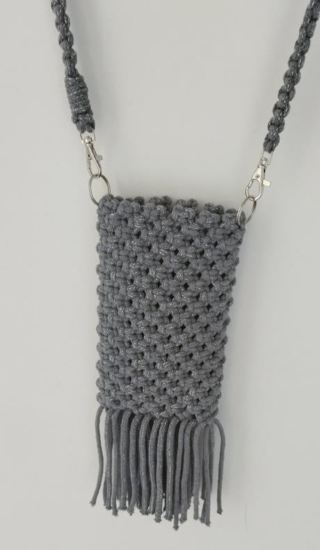 Handmade macrame taštička na mobil, 