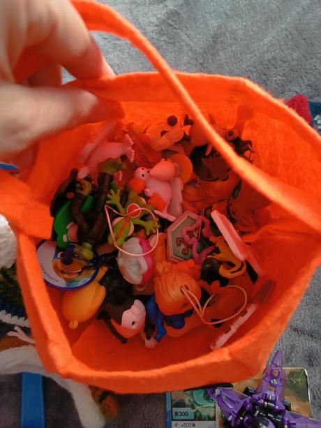 Mix hračiek a drobností, 