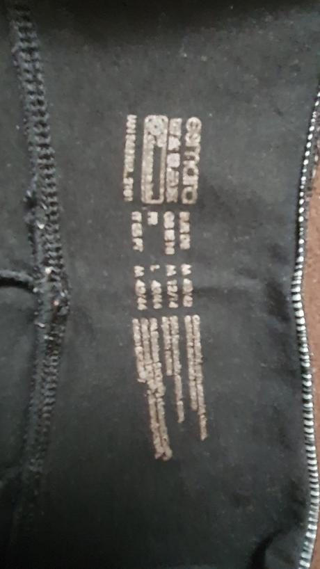 Tehotenské kraťasy, xl