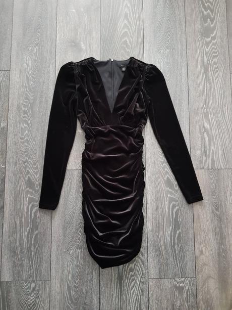 Spolocenske zamatove saty amisu, amisu,xs