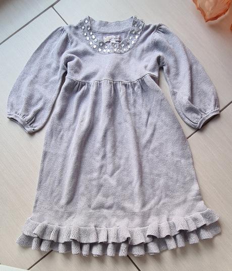 Strieborné šaty s kamienkami, 110