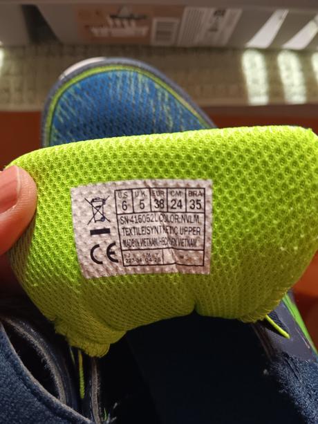 Predám svietiace tenisky skechers light, skechers,38