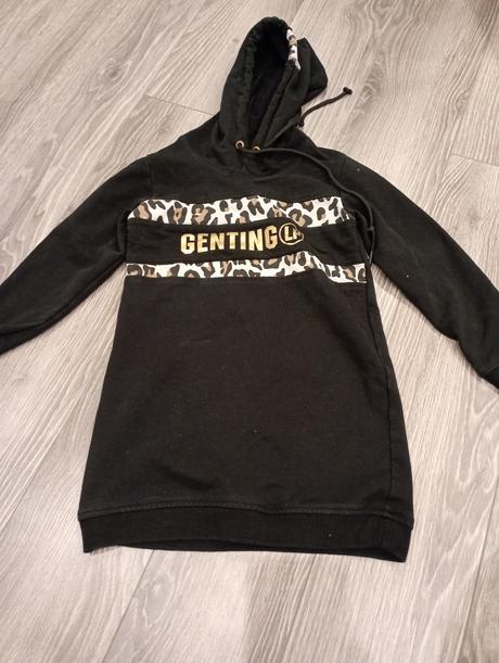 Mikinové šaty, 116