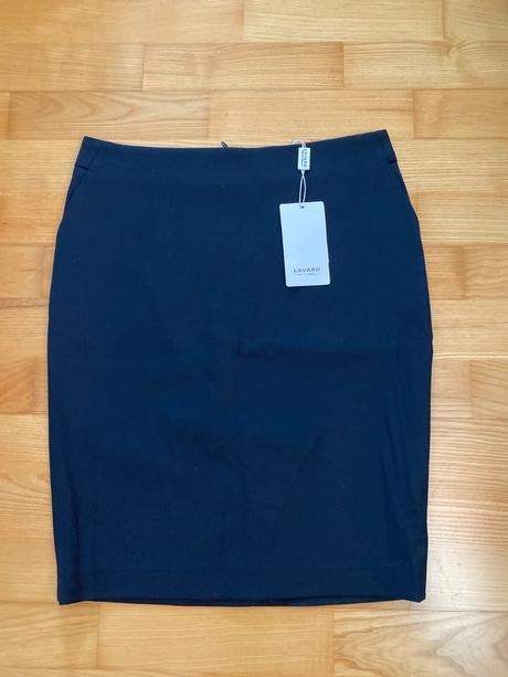 Puzdrová sukňa, 36