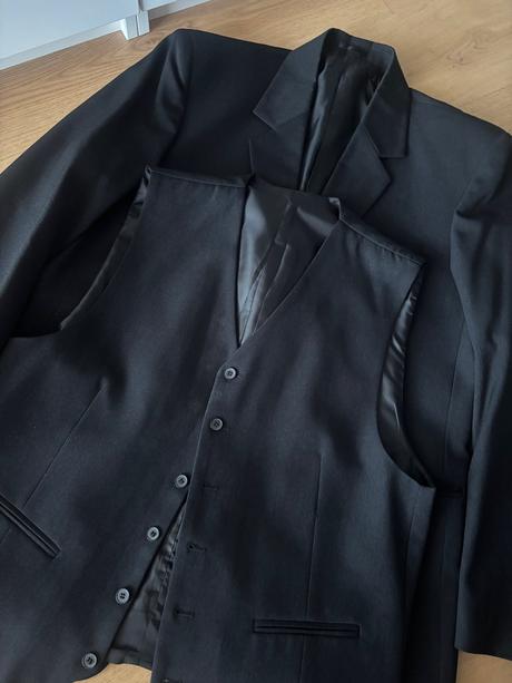 Pánsky čierny oblek -sako+vesta+nohavice - veľ.52, 52