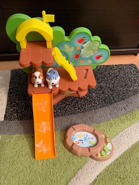 Domček na strome so psíkmi, 