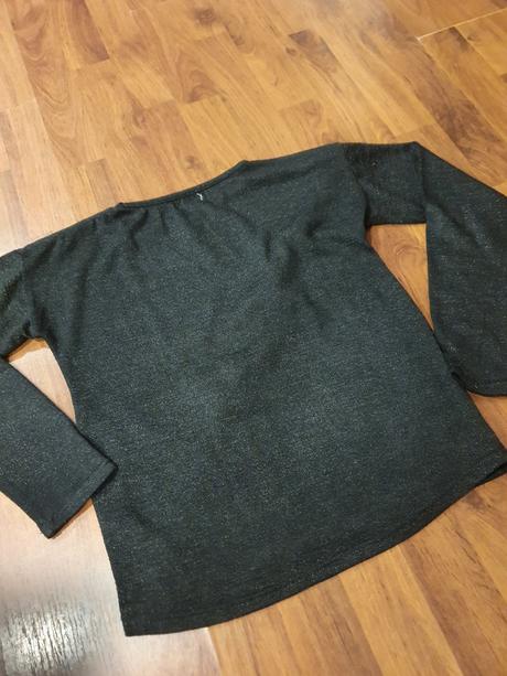 Tričko elastické s volánom veľ. 146, 146