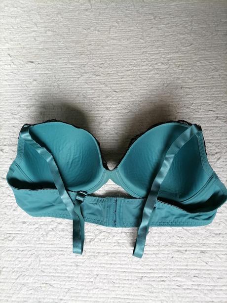 Nová podprsenka s čipkou 95c, bonprix,95c