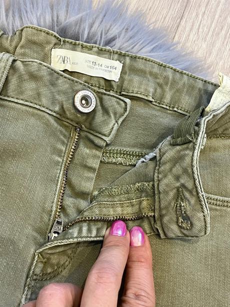 Dievčenské rifle so zlatým pásikom zara (164), zara,164