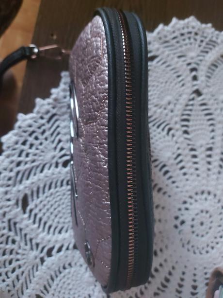 Peňaženka anekke, anekke