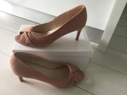 Nenosené lodičky semišové, 40