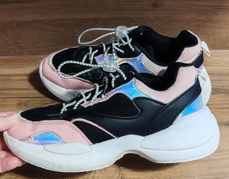 Botasky, reserved,34